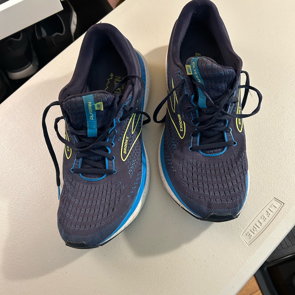 Brooks Men's Blue Running Shoes